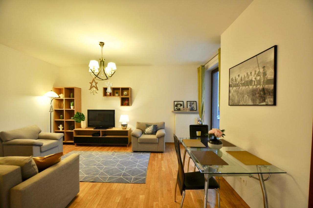 Mlociny Metro Apartment Varsavia Esterno foto