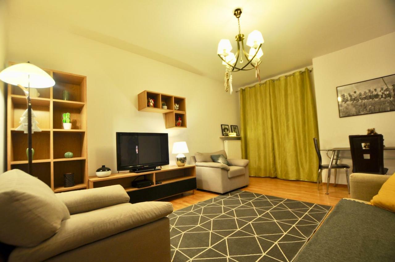 Mlociny Metro Apartment Varsavia Esterno foto
